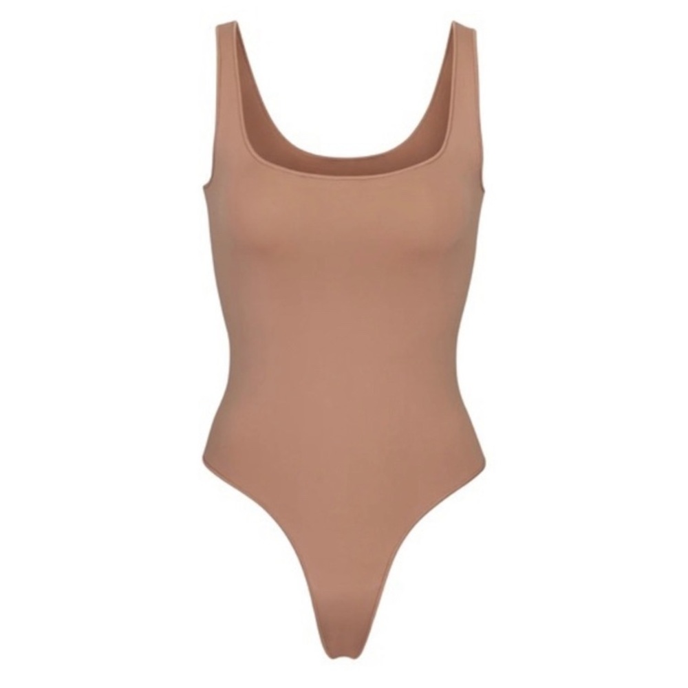 NWT Skims Essential Scoop Neck Bodysuit in Sienna Size L/XL
